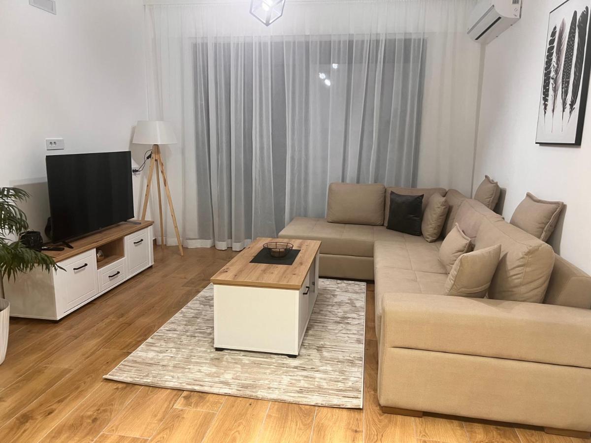 Nejra Apartment Ulcinj Luaran gambar