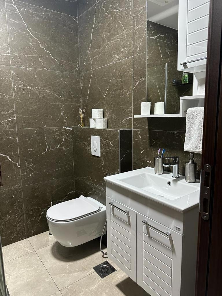 Nejra Apartment Ulcinj Luaran gambar